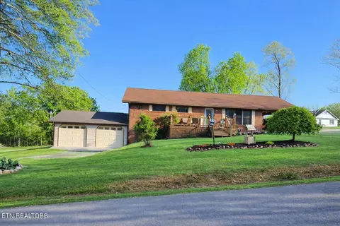 601 Eugene Disney Ln, Greenback, TN 37742