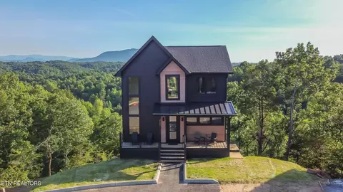 409 Compass Point Way, Sevierville, TN 37876