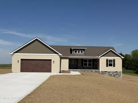 304 Cash Ln, Maryville, TN 37801