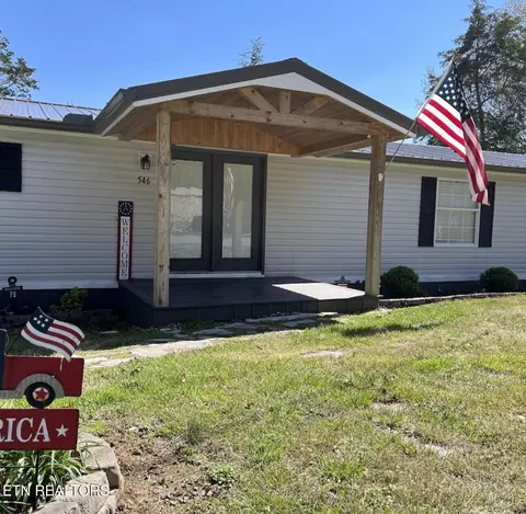 546 Shawnee Dr, Jacksboro, TN 37757