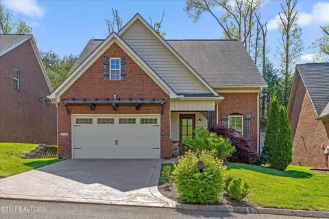 10448 Wellington Chase Ln, Knoxville, TN 37932