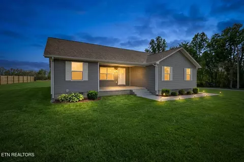 3695 Martha Washington Rd, Clarkrange, TN 38553
