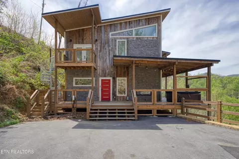 3322 Sugar Maple Loop Rd, Sevierville, TN 37862