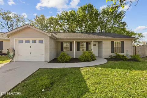 6704 Tim Bennett Ln, Knoxville, TN 37918