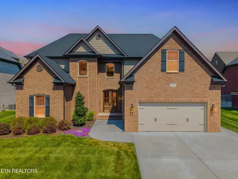 12033 Salt Creek Ln, Knoxville, TN 37932