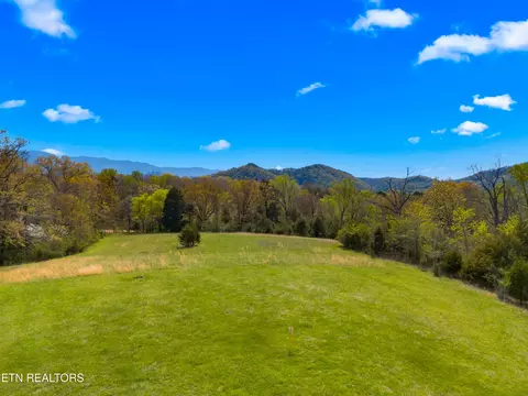 Bogard Rd, Newport, TN 37821