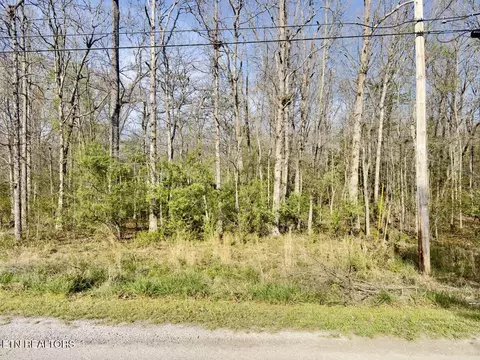159 Broken Arrow Dr, Crossville, TN 38572