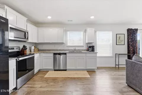 Kitchen - 303 Everleigh Cir, Talbott, TN 37877 photo 2 of 2