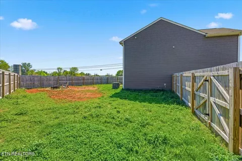 Exterior - 303 Everleigh Cir, Talbott, TN 37877 photo 4 of 4