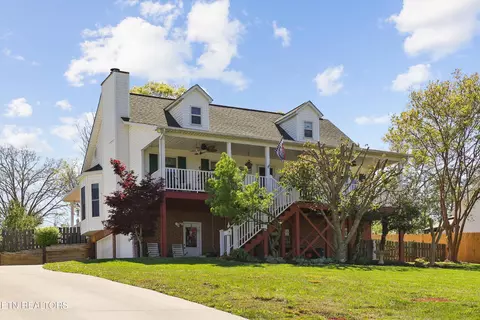 1631 Cavet Dr, Maryville, TN 37803