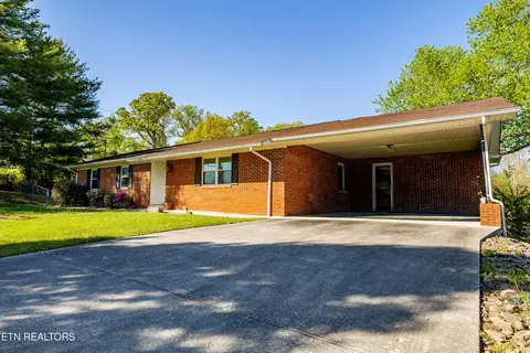 807 Marcaro Ln, Maryville, TN 37801