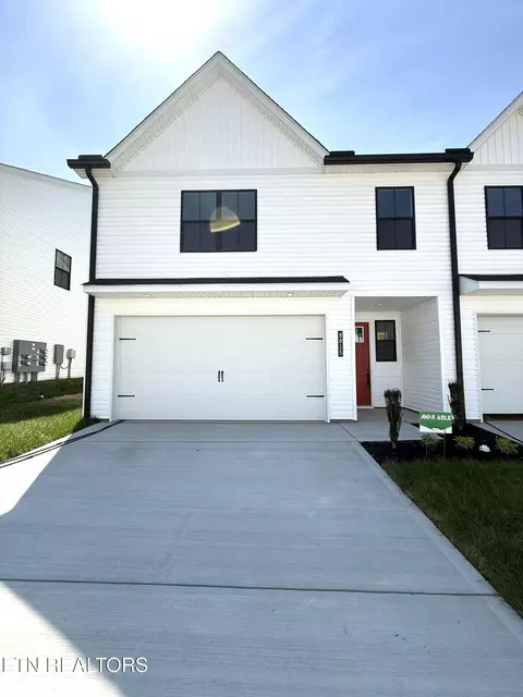 8815 Chapman Trace Way, Knoxville, TN 37920