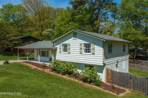 4101 Westgate Dr, Knoxville, TN 37921