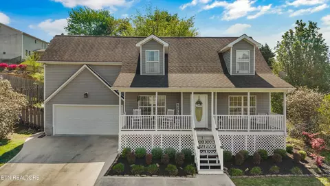 8230 Gamblers Choice Tr, Powell, TN 37849