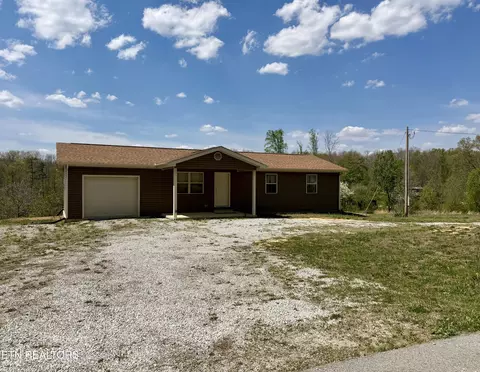 2557 Huntsville Hill Rd, Helenwood, TN 37755