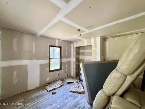 Living - 4508 Idumea Rd, Corryton, TN 37721 photo 1 of 1