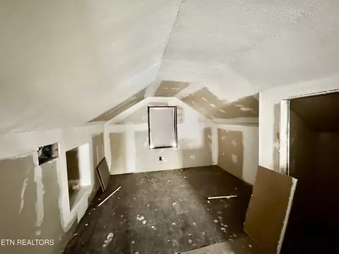 Bedroom - 4508 Idumea Rd, Corryton, TN 37721 photo 2 of 2