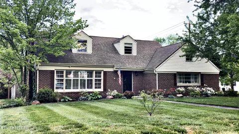 1628 Linda Ln, Maryville, TN 37803