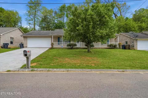 1840 Explorer Ln, Knoxville, TN 37912