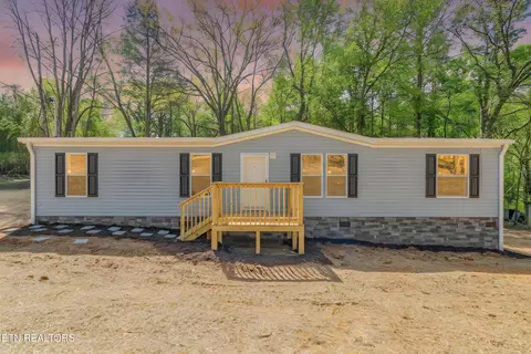 519 Smokey Dr, Loudon, TN 37774