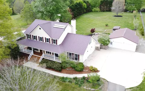 Exterior - 7835 Boruff Rd, Corryton, TN 37721 photo 12 of 13