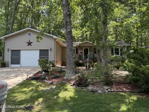 107 Beason Ln, Crossville, TN 38558