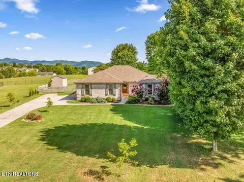 4006 Floyd Dr, Maryville, TN 37804
