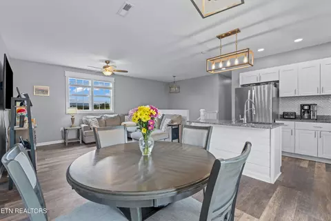 Dining - 226 Ebenezer Rd, Chuckey, TN 37641 photo 1 of 2