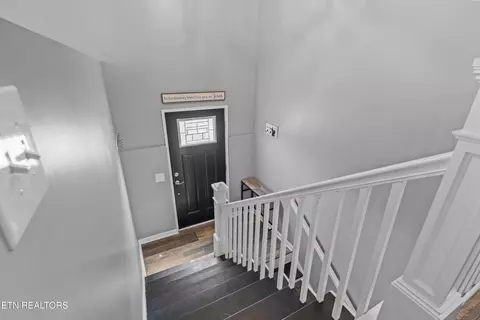Entry Way - 226 Ebenezer Rd, Chuckey, TN 37641 photo 4 of 4
