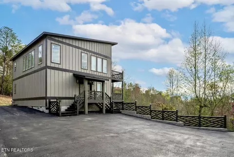 1924 Walker Tr, Sevierville, TN 37876