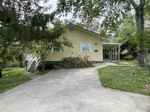 103 Cahill Ln, Oak Ridge, TN 37830