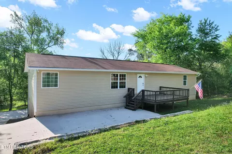 225 Laurel Dr, Spring City, TN 37381
