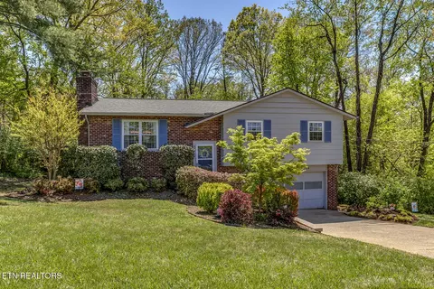 8304 Santa Fe Tr, Knoxville, TN 37919