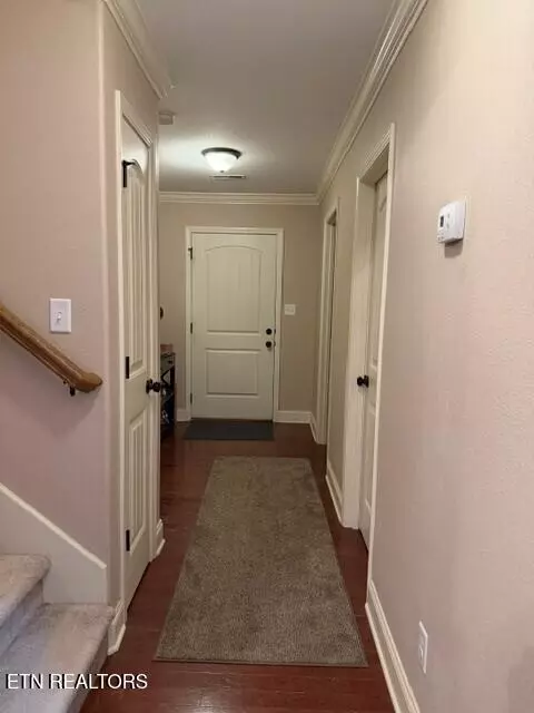 Entry Way - 7715 Applecross Rd, Corryton, TN 37721 photo 2 of 3
