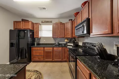 Kitchen - 313 Sandpiper Ln, Bean Station, TN 37708 photo 1 of 4
