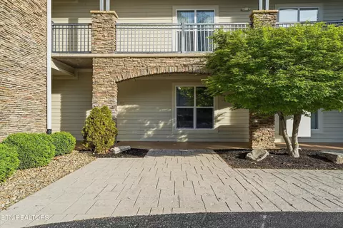 Exterior - 313 Sandpiper Ln, Bean Station, TN 37708 photo 2 of 5