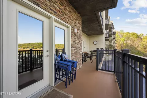 Exterior - 313 Sandpiper Ln, Bean Station, TN 37708 photo 3 of 5