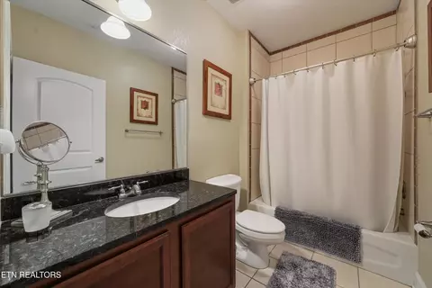 Bath - 313 Sandpiper Ln, Bean Station, TN 37708 photo 1 of 3