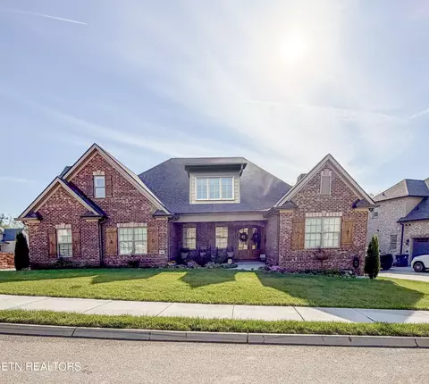 7745 Madgewood Ln, Knoxville, TN 37909