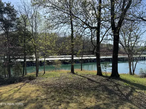 Antlers Way, La Follette, TN 37766