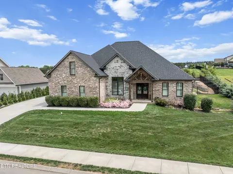 3438 Helmsley Ct, Maryville, TN 37803