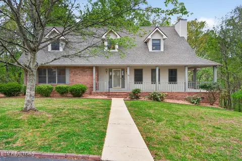 1782 Heathrow Dr, Cookeville, TN 38506