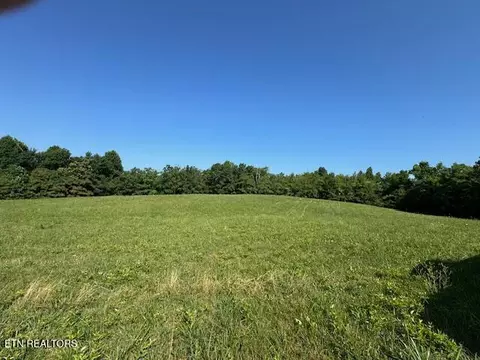 2726 Double Top Rd, Jamestown, TN 38556