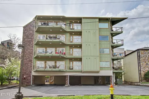 513 Mccarter Rd #4 M, Gatlinburg, TN 37738