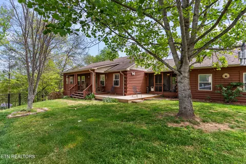 615 Harold Dr, Maryville, TN 37803