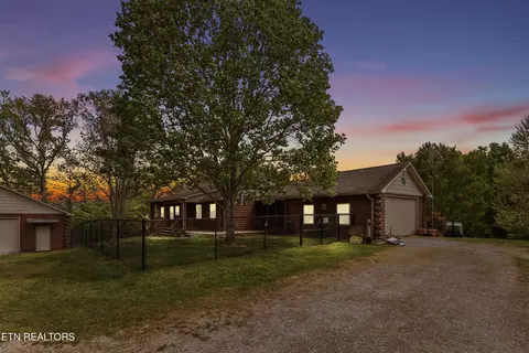 615 Harold Dr, Maryville, TN 37803