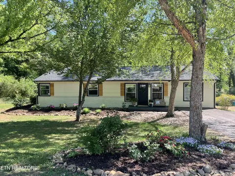 1304 Sumac Dr, Knoxville, TN 37919