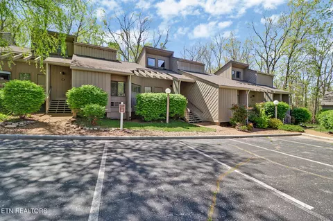 115 Eagle Ct, Crossville, TN 38558