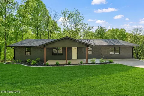 826 Long Mill Rd, Athens, TN 37303
