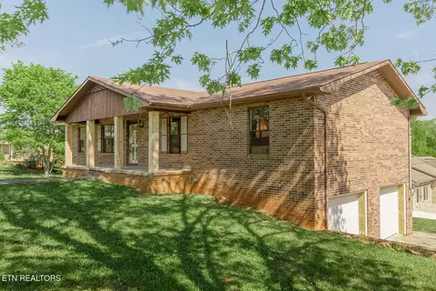425 Third St, Seymour, TN 37865